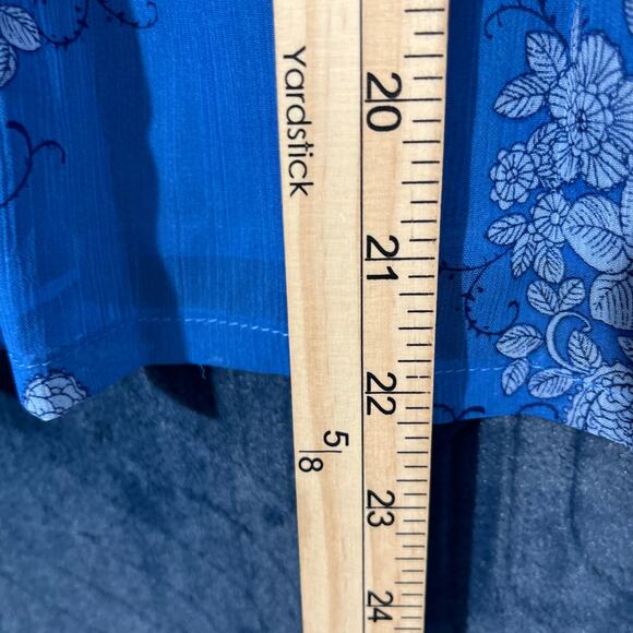 Brand New APT 9 Blue Floral Print Casual String Blouse Shirt Womans Size Medium - Picture 6 of 7